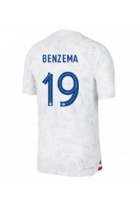 Frankrijk Karim Benzema #19 Voetbaltruitje Uit tenue WK 2022 Korte Mouw